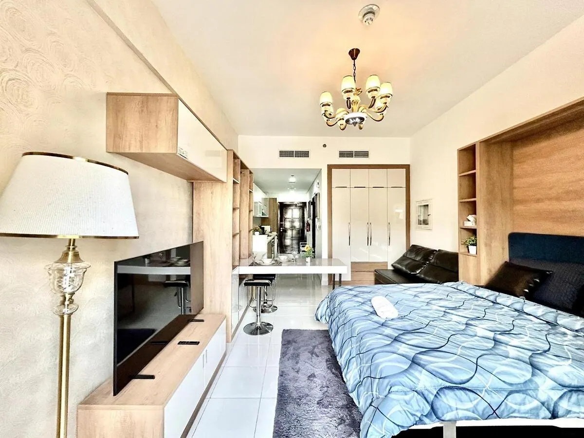Homes2Retreat - Resort Living Close To Miracle Garden Dubai