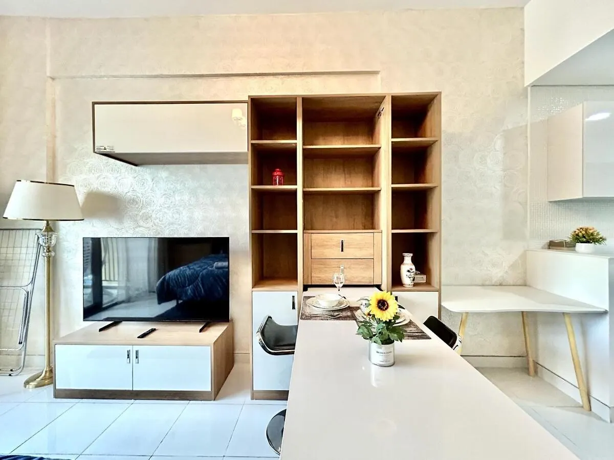 Homes2Retreat - Resort Living Close To Miracle Garden Dubai