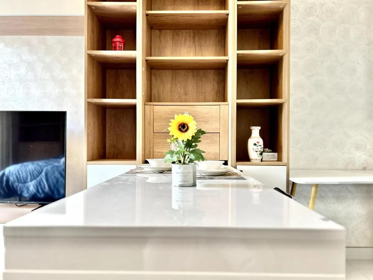 Homes2Retreat - Resort Living Close To Miracle Garden Dubai